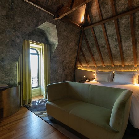 Vila Foz Hotel & Spa - Member Of Design Hotels Porto Eksteriør bilde The 17th-century attic suite