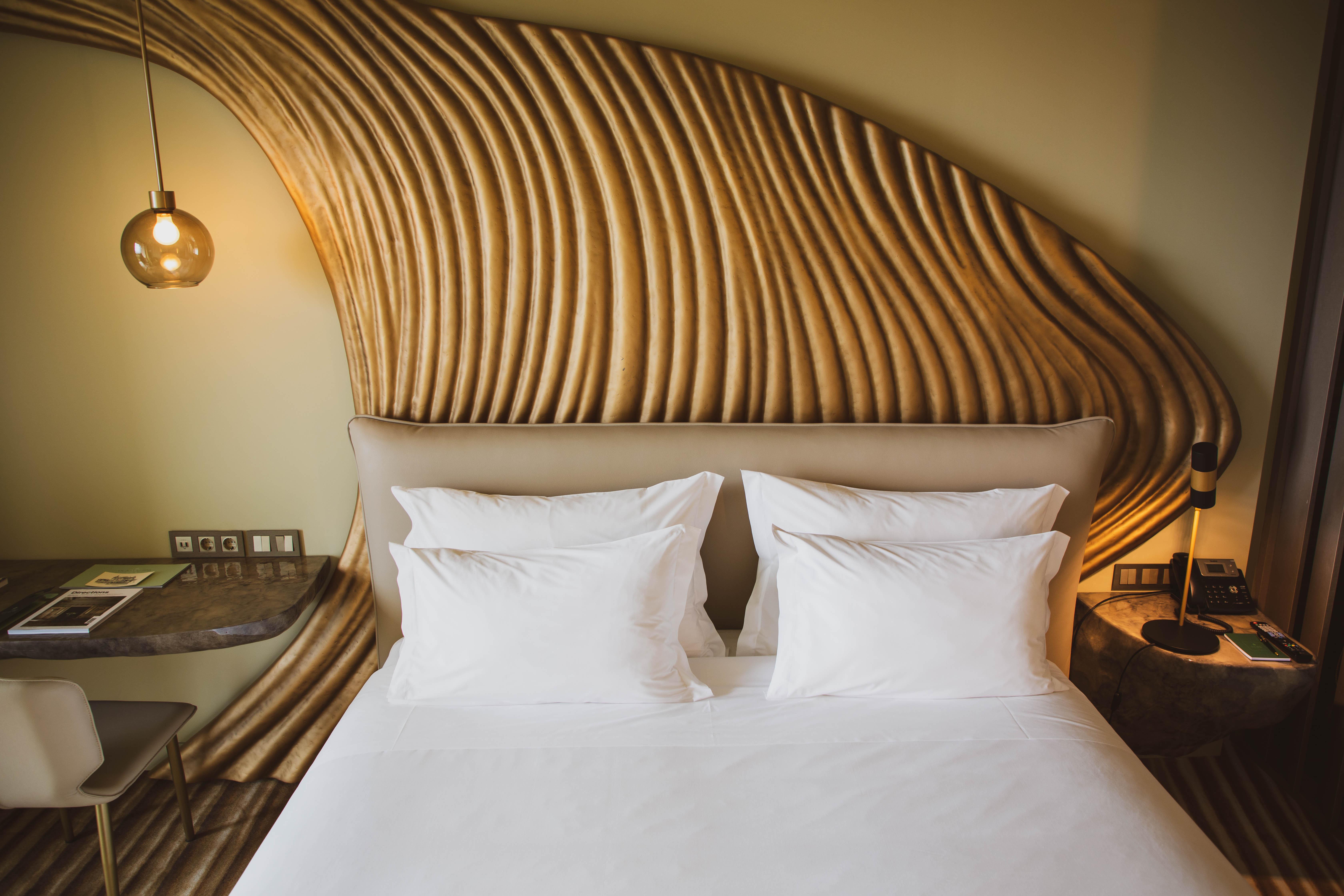 Vila Foz Hotel & Spa - Member Of Design Hotels Porto Eksteriør bilde A bedroom at the hotel