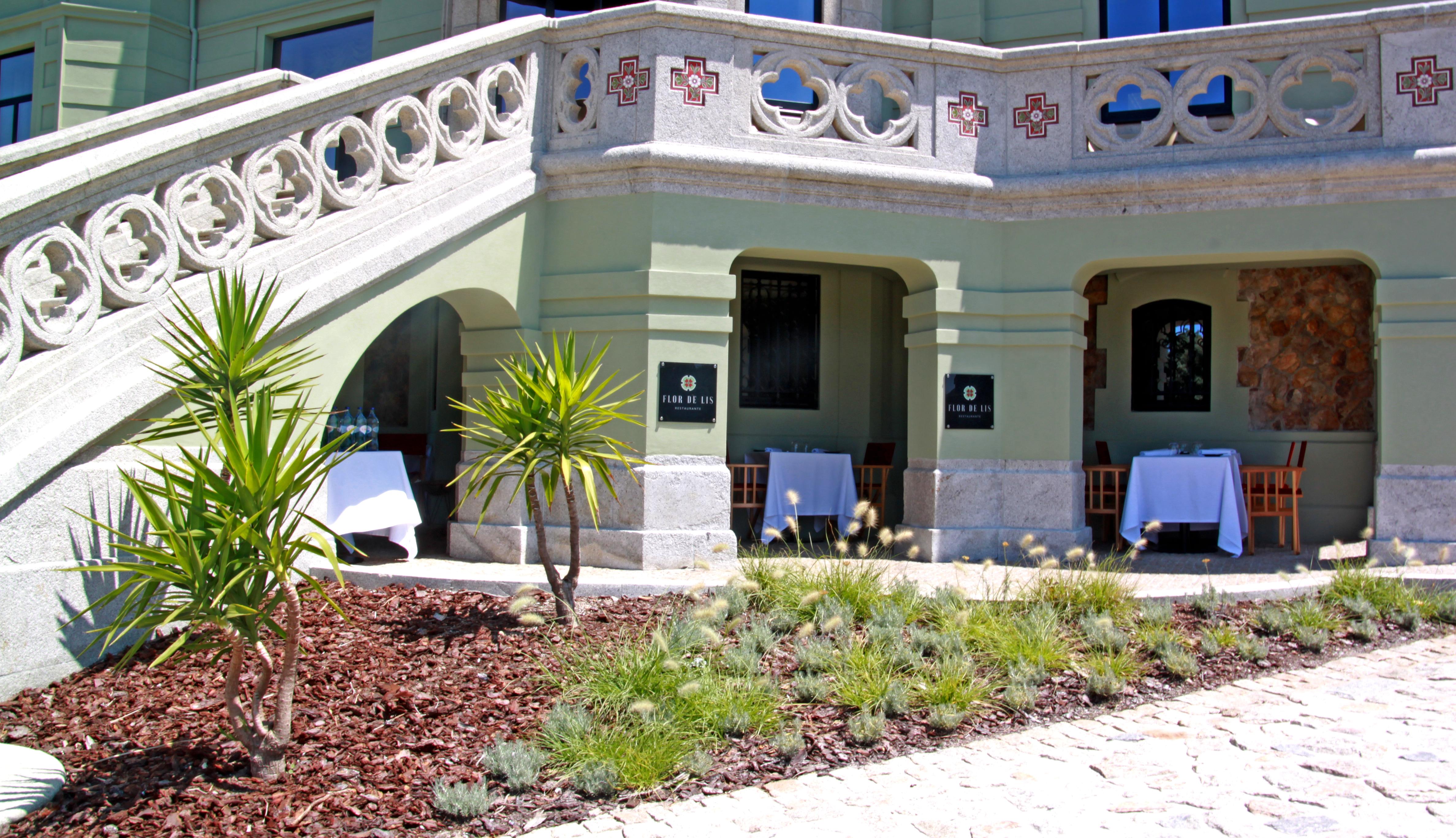 Vila Foz Hotel & Spa - Member Of Design Hotels Porto Eksteriør bilde The exterior of the restaurant